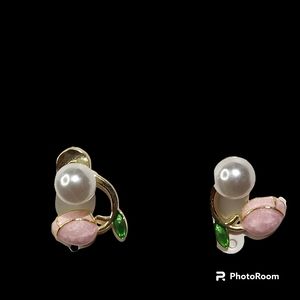 Delicate 2 Piece Faux Pearl and Enamel Pink Rose Gold Stud Earrings NWT